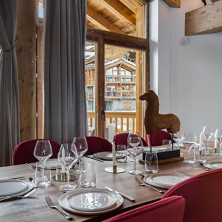 Neuf Contemporain A Courchevel, 5 Chambres, Jacuzzi, 10 Adultes + 4 Enfants - Fr-1-562-1 Шале *